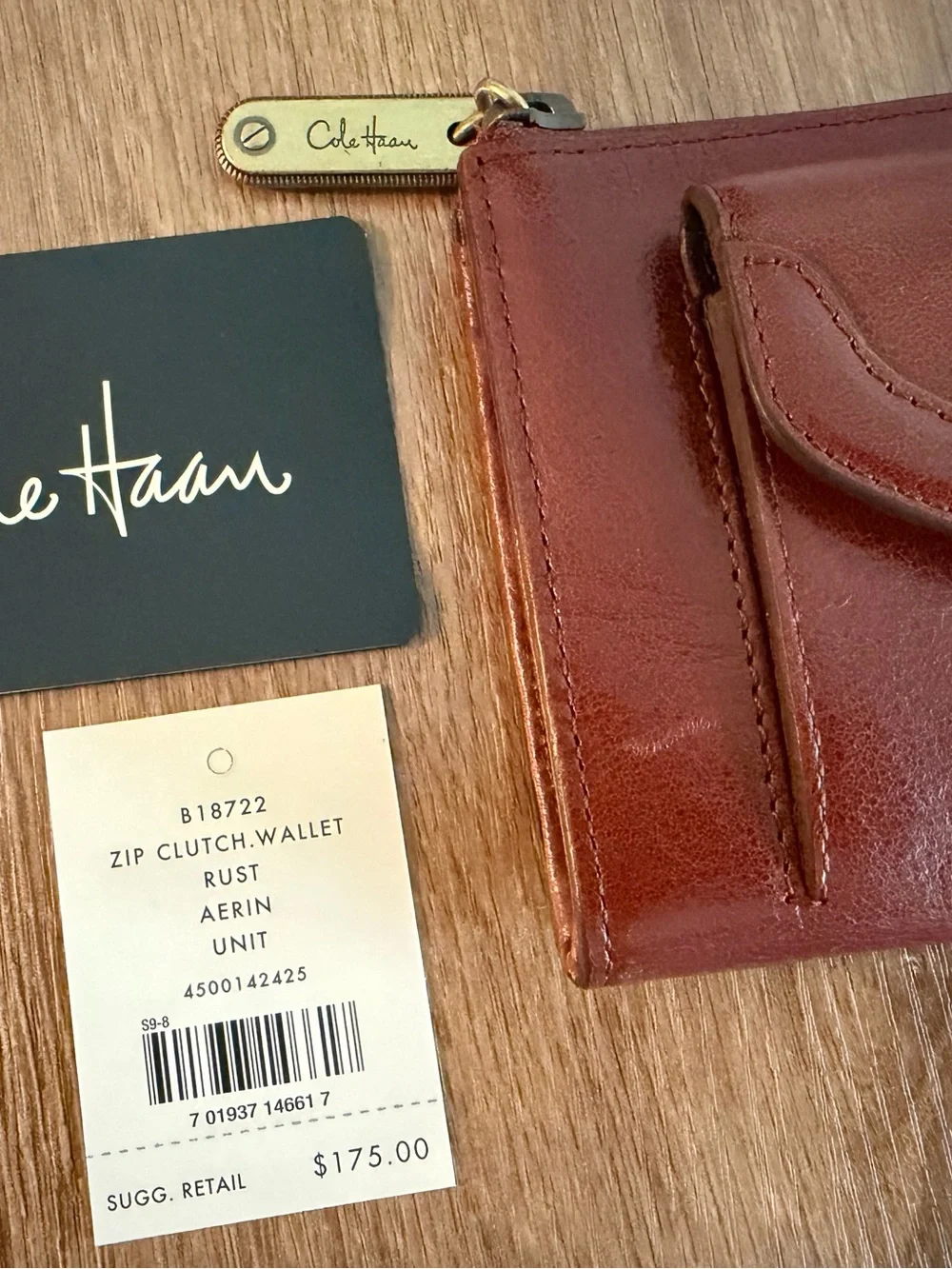 Cole Haan Clutch Wallet 16 card slots Outside Turnlock Pocket Rust Leather